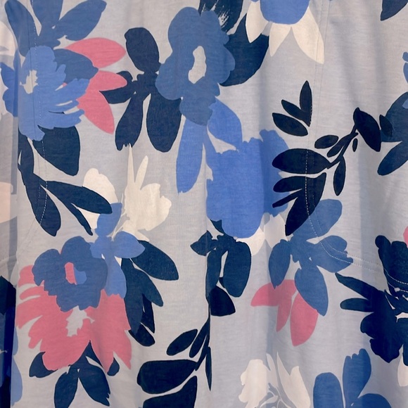 Croft and Barrow Grey/Blue/Pink/White Floral Skort size PXL, NWT - Picture 3 of 7